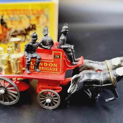 1960S MODELS OF YESTERYEAR-HORSE DRAWN FIRE ENGINE