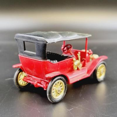 1960S MODELS OF YESTERYEAR - FORD MODEL T