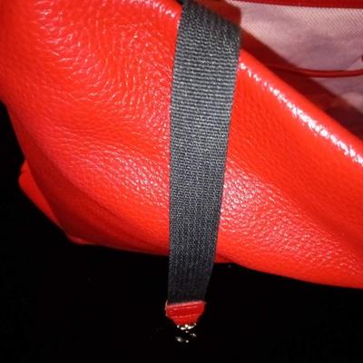 LIKE NEW RED LEATHER DOONEY & BOURKE PURSE WITH COIN PURSE