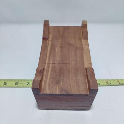 FANTASTIC WOODEN TRINKET BOX