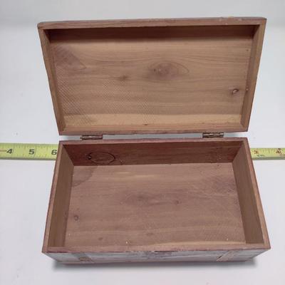 FANTASTIC WOODEN TRINKET BOX