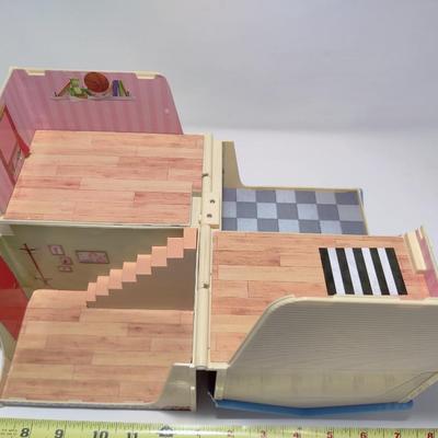 FUN OLIVIA 2-IN-1 FLIP OPEN PLAY HOUSE