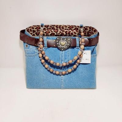 ADORABLE NWT DENIM JEAN BOOTY BAG PURSE W/ LEOPARD PRINT INTERIOR