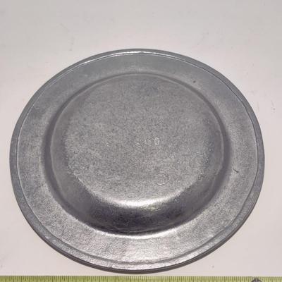 AMERICAN INSPIRATIONS BY WILTON ARMETALE PEWTER HOLLOWARE PLATE