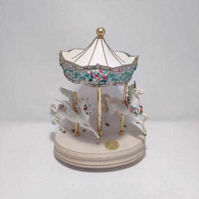 BEAUTIFUL CAROUSEL MUSIC BOX BY SAN FRANCISCO MUSIC BOX COMPANY
