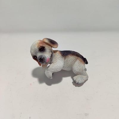 CUTE  BEAGLE PUP FLOWER POT HUGGER FIGURINE