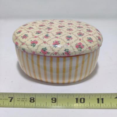 DAINTY FLORAL CERAMIC JEWELRY TRINKET BOX
