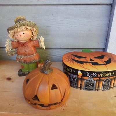 Halloween decor i