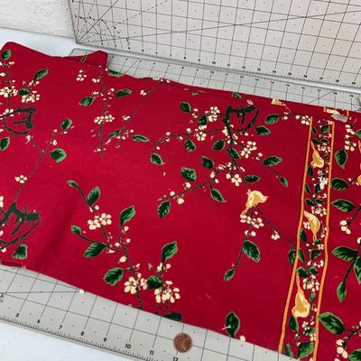 #69 April Cornell Table Runner Willow Branch Red