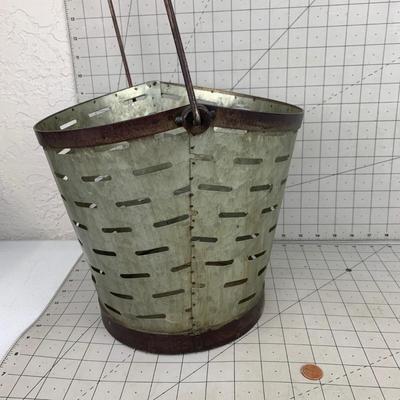 #1 Distressed Metal Olive Bucket With Handle (Medium)