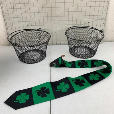 #121 St. Pattys Tie & Black Wire Baskets