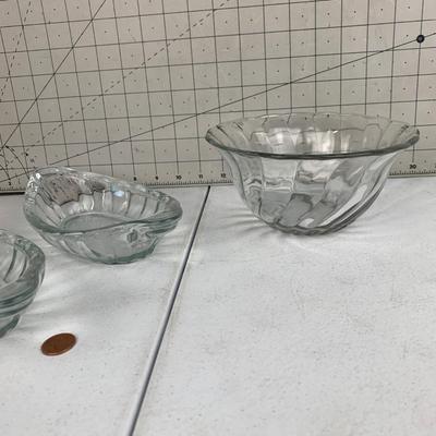 #153 Crystal Bowl & Dishes