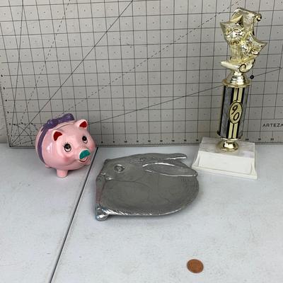 #186 Trophy, Bunny Plate & Piggy Bank