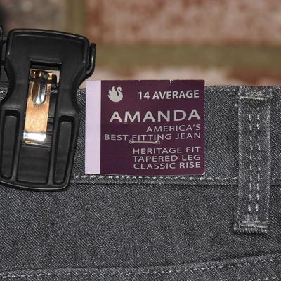 New womanâ€™s jeans