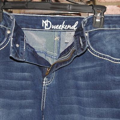 Womanâ€™s jeans
