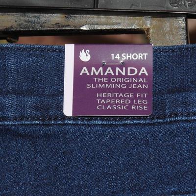 New womanâ€™s jeans