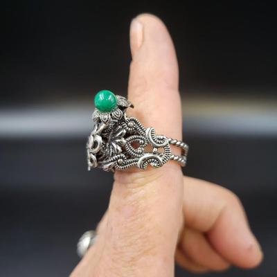 BEAUTIFUL SILVERTONED INTRICATE ADJUSTABLE RING