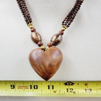 BEAUTIFUL WOOD HEART & BEAD ARTISTIC NECKLACE