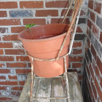 Outdoor metal chair planter