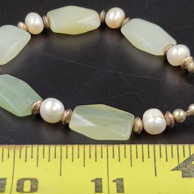 BEAUTIFUL STONE DECORATIVE BRACELET