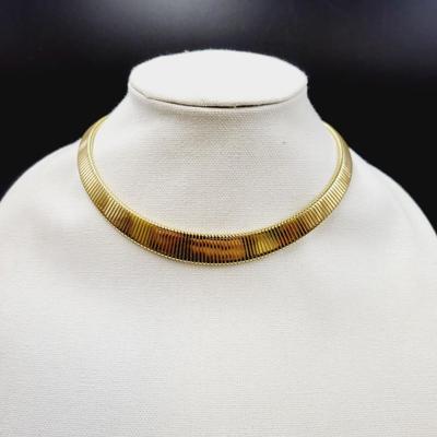 VINTAGE PARK LANE GOLD TONED OMEGA CHOKER