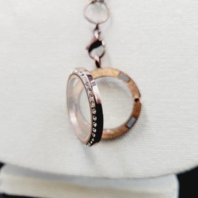 CUTE BROWN TONED FLOATING CHARM NECKLACE