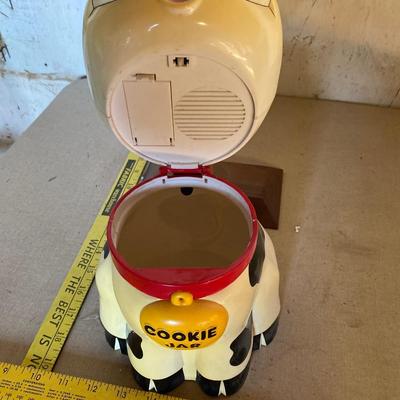 Cookie jar