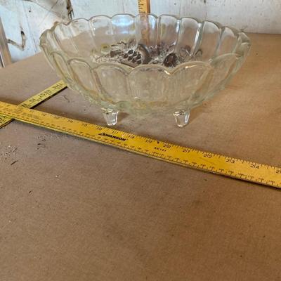 Decorative glass bowl