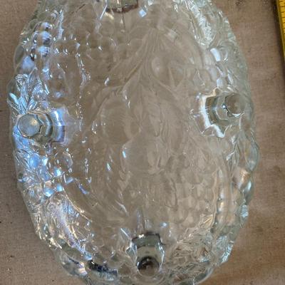 Decorative glass bowl