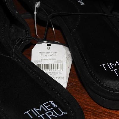 Women's shoes size 8