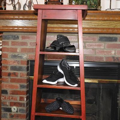 Women's shoes size 8