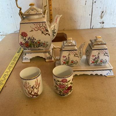 Tea sets