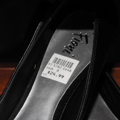 Women's shoes size 8