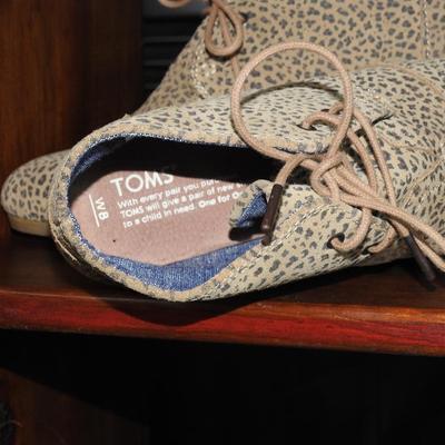 Women's shoe size 8