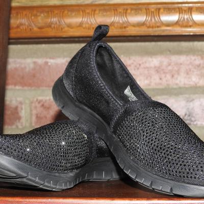 Women's shoes size 8 1/2