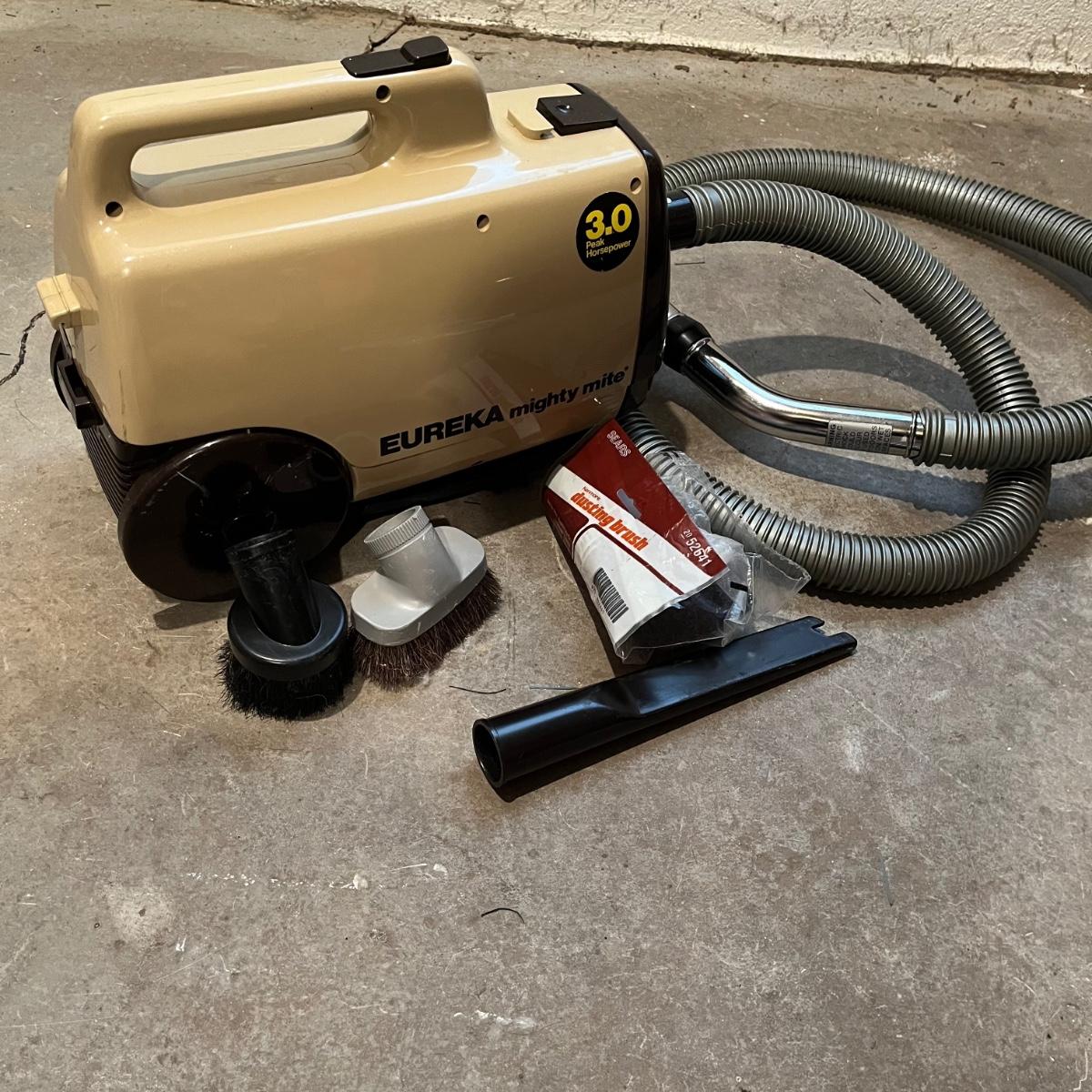 Hoover Portapower, Eureka Mighty Mite, & Shark Cordless Vacuums (SMG