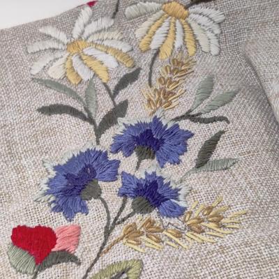 BEAUTIFUL JOBELAN CROSS STITCH LINEN TABLECLOTH MADE IN WEST GERMANY