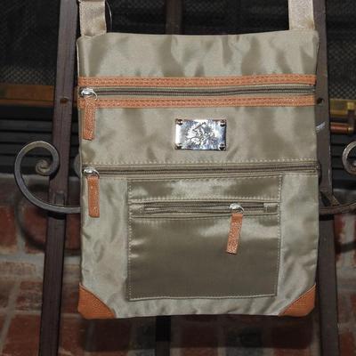 Beverly Hills polo club Crossbody bag