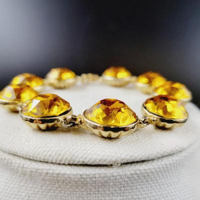 BEAUTIFUL VINTAGE GOLD TONED & AMBER BRACELET