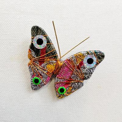 BEAUTIFUL ARTISTIC BUTTERFLY PIN