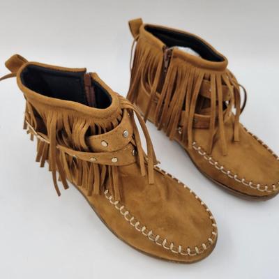CUTE PLEATHER MOCCASINS - SEE DESC