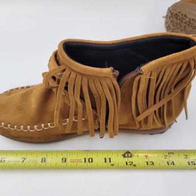 CUTE PLEATHER MOCCASINS - SEE DESC