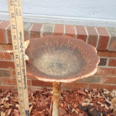 Metal bird bath