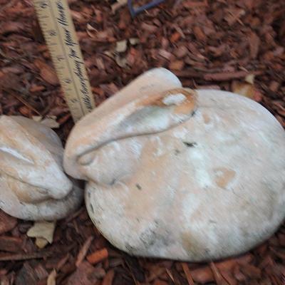 Outdoor yard art pair of bunnies