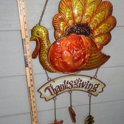 Metal hanging thanksgiving turkey