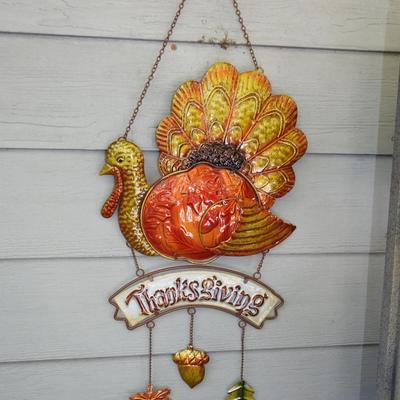 Metal hanging thanksgiving turkey