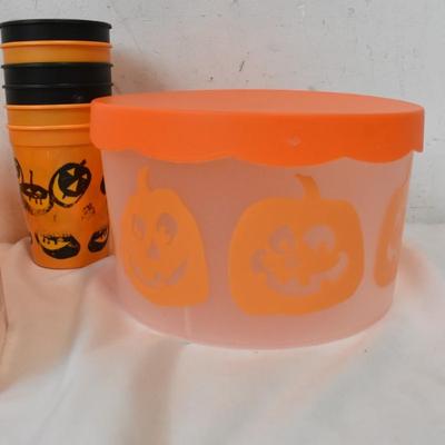 Halloween Lod, Cups, Fake Barb Wire, Canuy Bowl