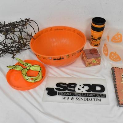 Halloween Lod, Cups, Fake Barb Wire, Canuy Bowl