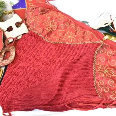Christmas Decor: Holiday Mug, Reindeer, Placemats, Tree Skirt