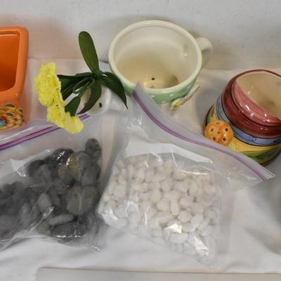 Gardening Items, Ceramic Planters/Decor, Humming Bird Feeder, Rocks